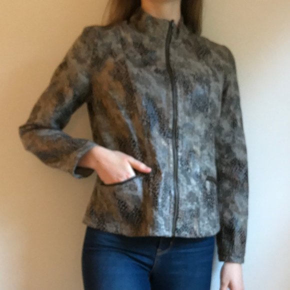 Snake Skin Patterned Jacket - Picture 2 of 5